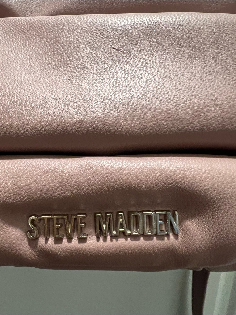 Steve Madden Blush lavender Leather Shoulder Bag with a Gold and Silver chain